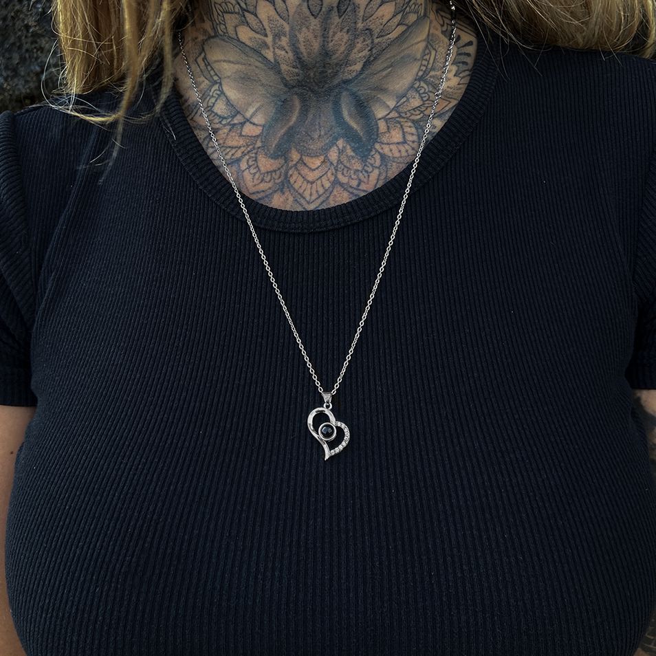 Love Symbol Necklace 1 Belleza & Glamour