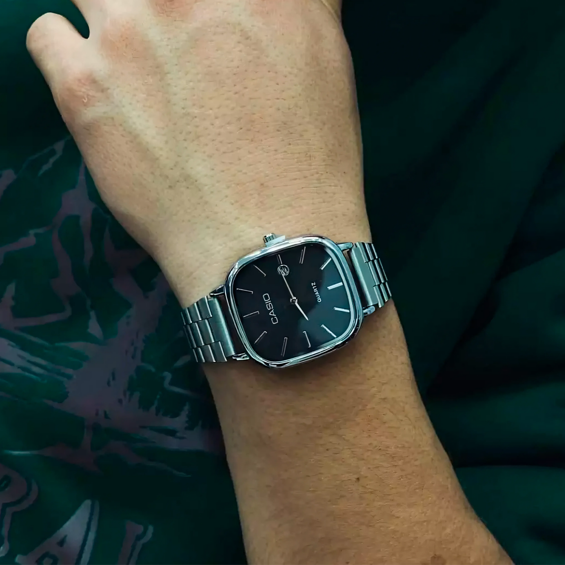 C A S I O Luxurious 36mm Watch - Water Resistant | Transferred steel Relógio CASIO Luxurious 36mm - Unissex Resistente à água | Aço Inoxidável Belleza & Glamour 