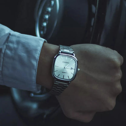 C A S I O Luxurious 36mm Watch - Water Resistant | Transferred steel Relógio CASIO Luxurious 36mm - Unissex Resistente à água | Aço Inoxidável Belleza & Glamour 